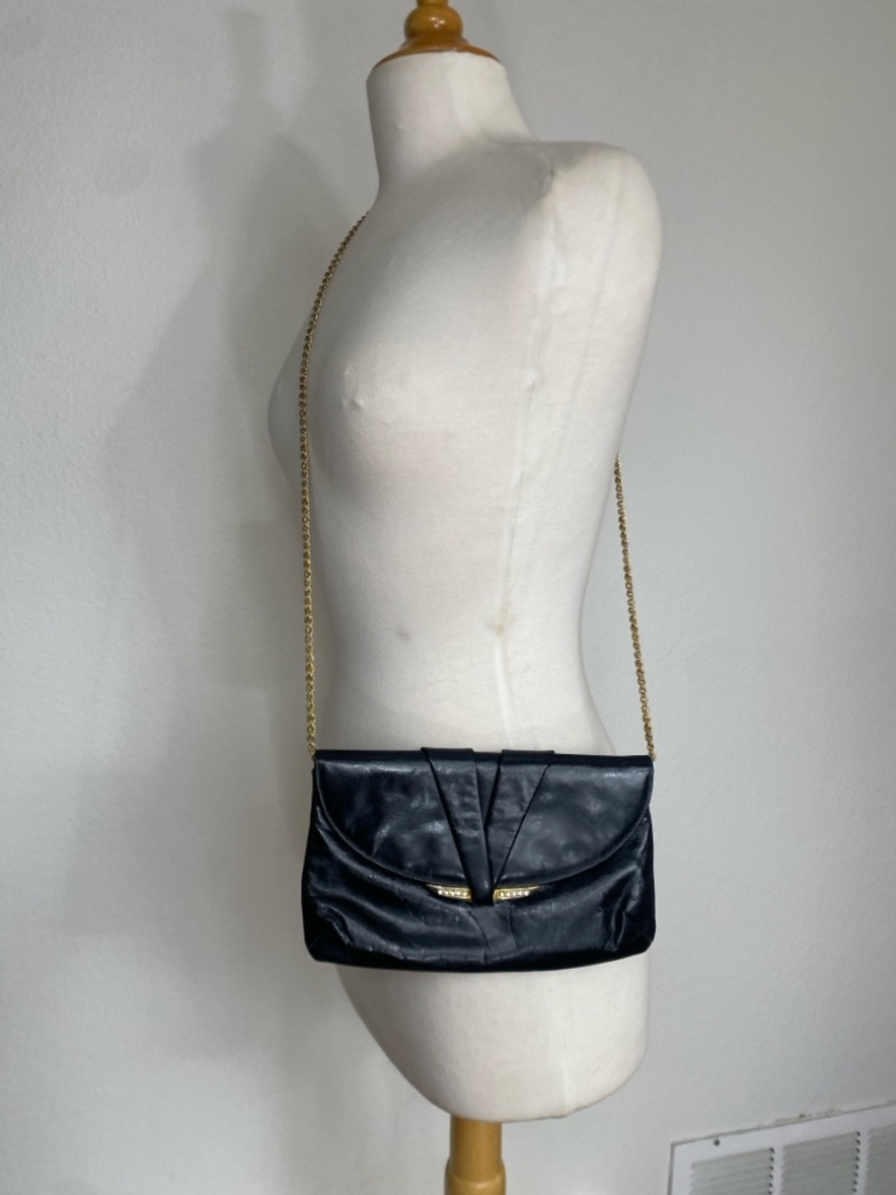 Vintage Women's Rodo Black Flap Chainlink Shoulder Bag Classic Streetwear Girly